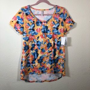 Lularoe Classic Tee Small BNWT